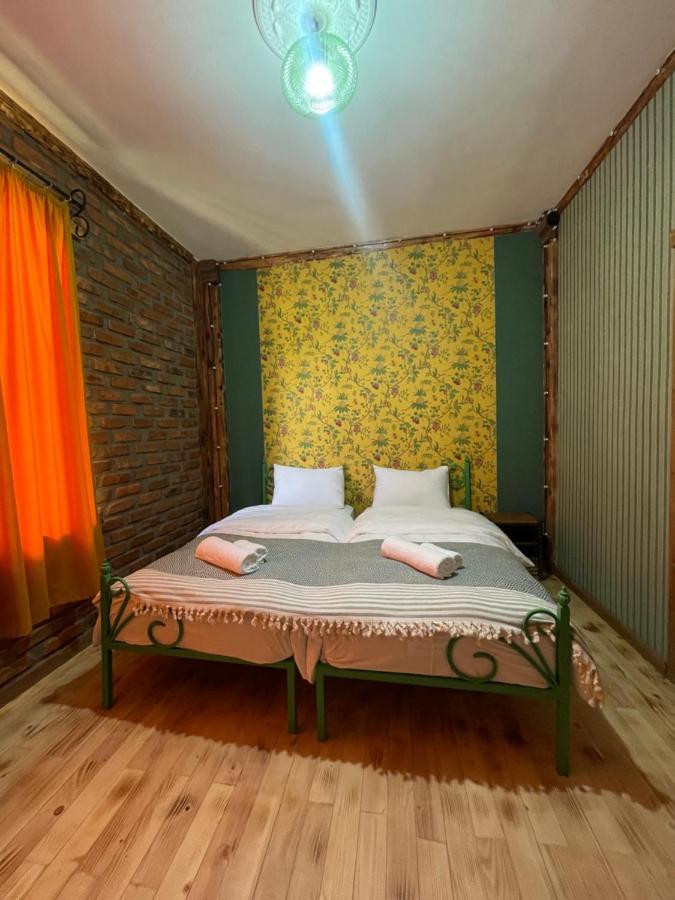 Odo'S Guest House Мартвілі Екстер'єр фото