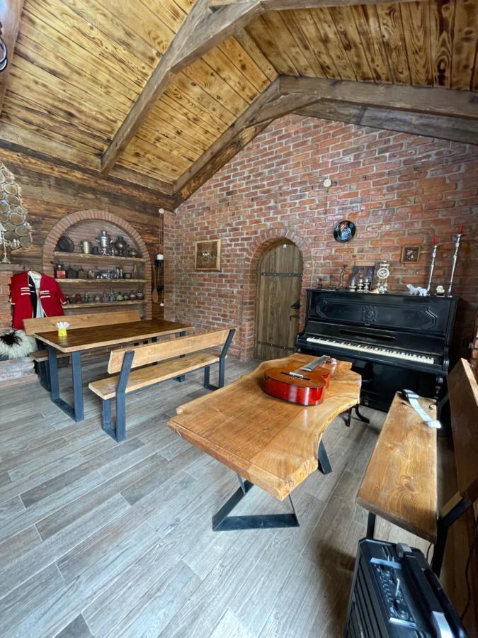 Odo'S Guest House Мартвілі Екстер'єр фото