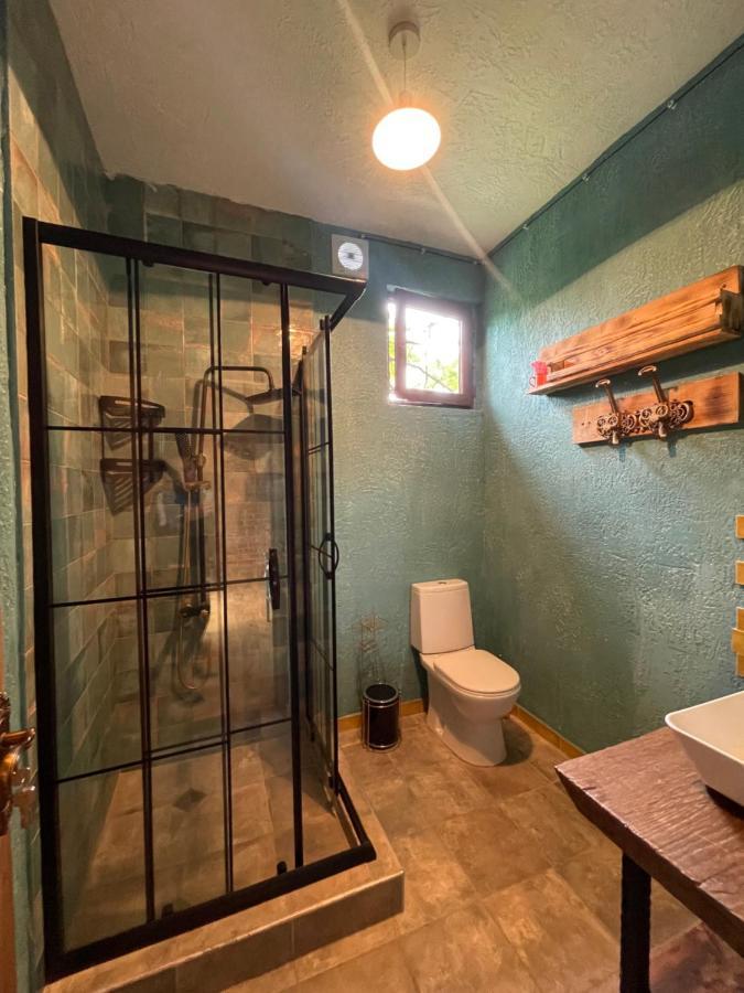 Odo'S Guest House Мартвілі Екстер'єр фото