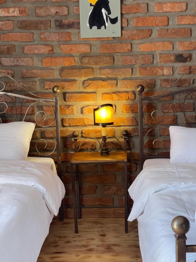 Odo'S Guest House Мартвілі Екстер'єр фото