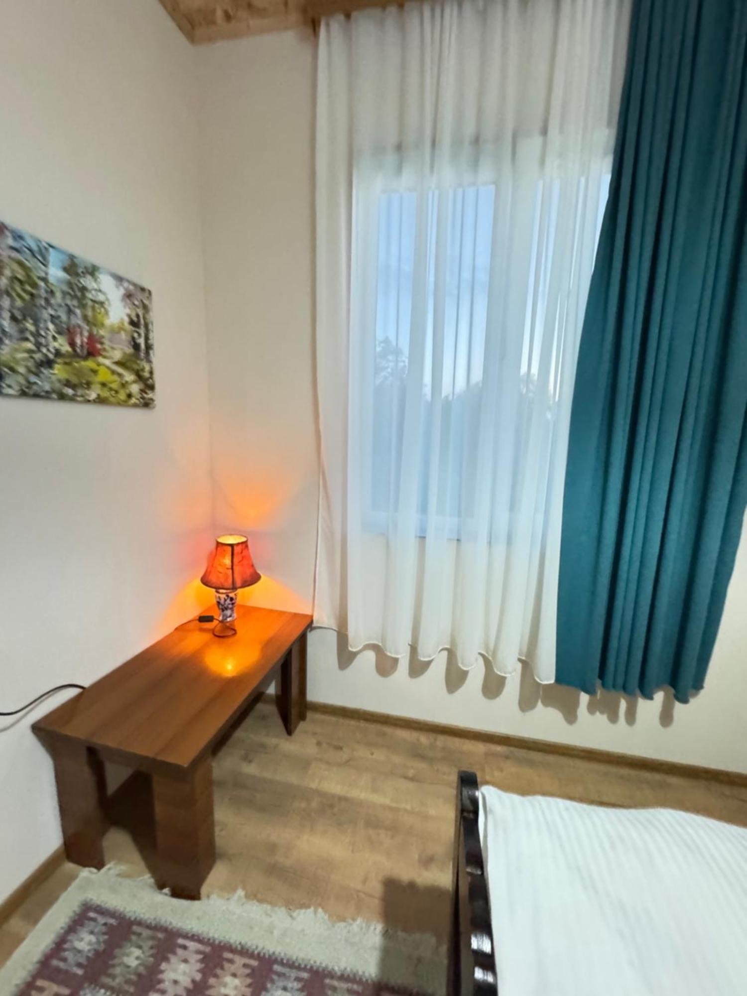 Odo'S Guest House Мартвілі Екстер'єр фото