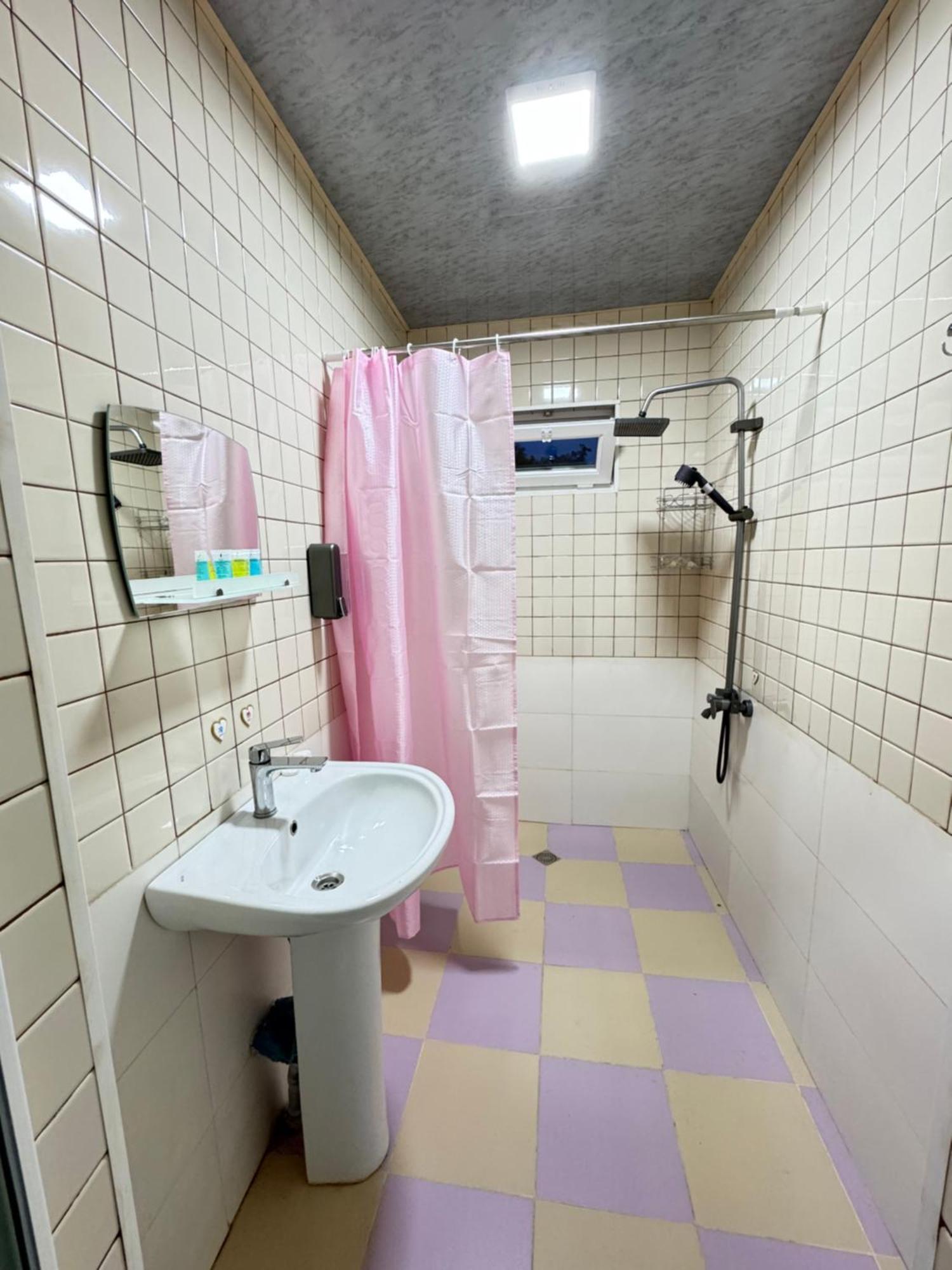 Odo'S Guest House Мартвілі Екстер'єр фото